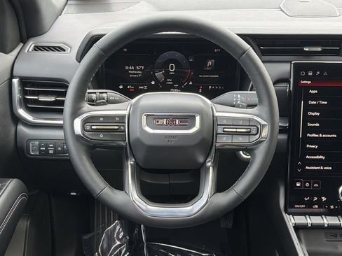 Used 2025 GMC Terrain Elevation image 8