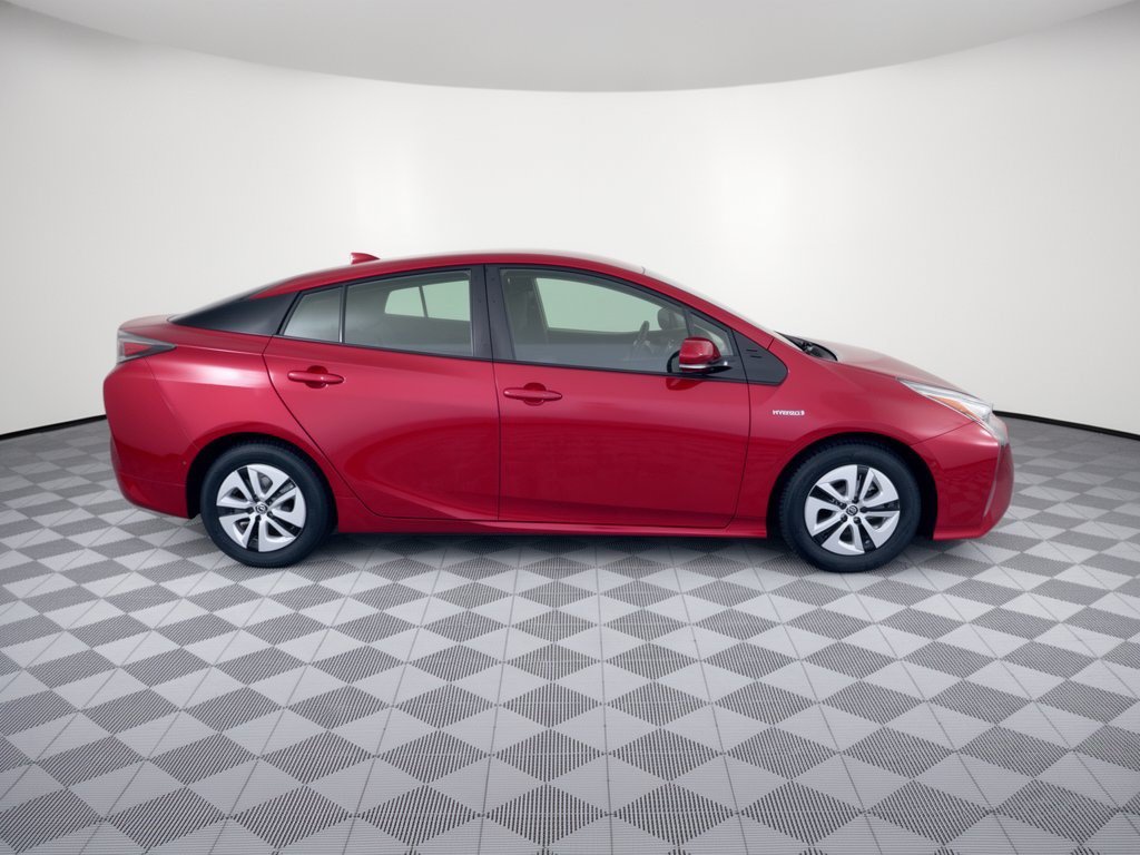 Used 2018 Toyota Prius Four w/ Advanced Technology Package FWD image 8