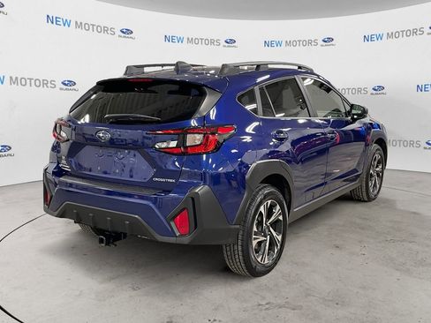 Used 2024 Subaru Crosstrek 2.0i Premium image 5