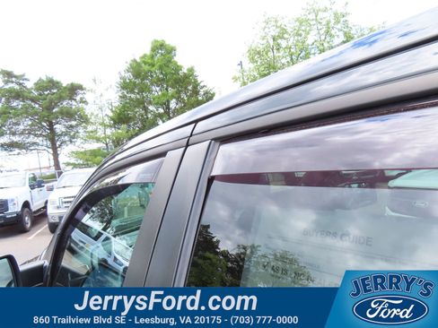 Used 2020 RAM 1500 Limited w/ Black Appearance Package AWD/4WD image 8