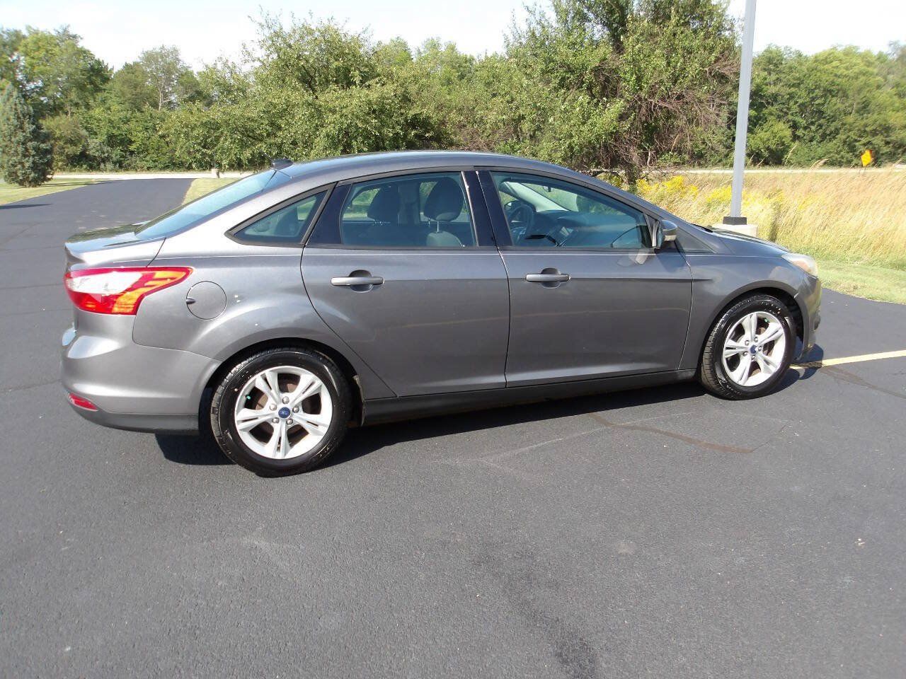 Used 2014 Ford Focus SE FWD image 9