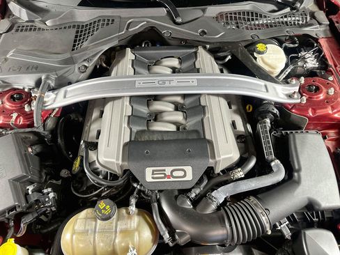 Used 2015 Ford Mustang GT Premium RWD image 28