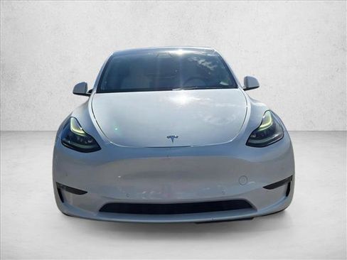 Used 2021 Tesla Model Y Performance image 2