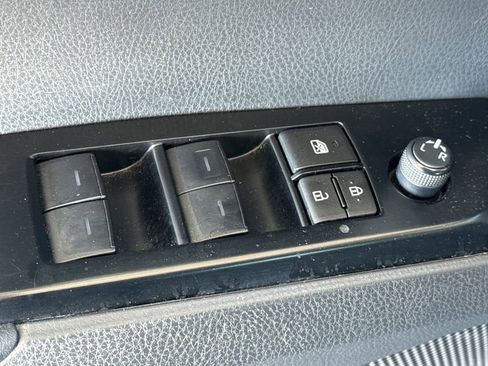 Used 2025 Toyota Camry LE image 18