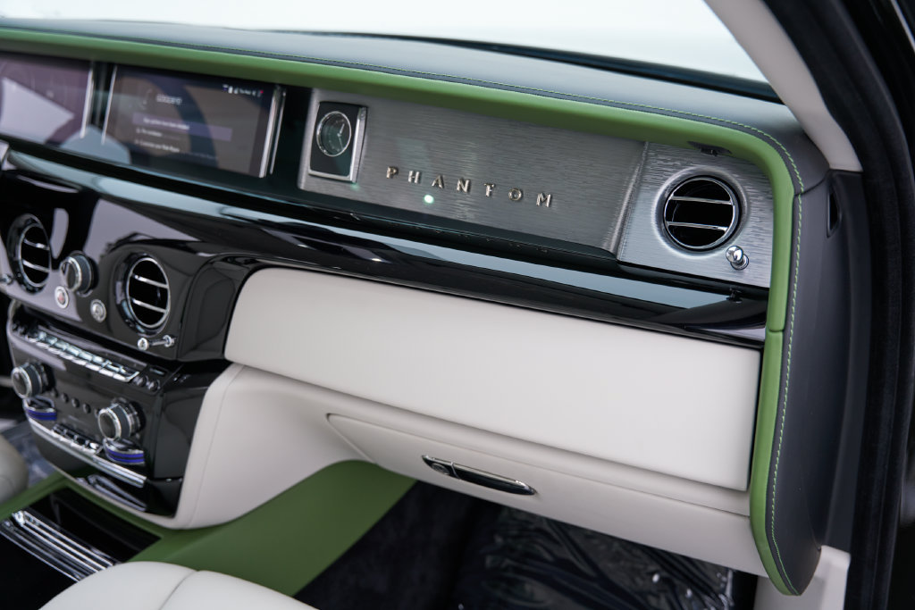 Used 2026 Rolls-Royce Phantom Extended Wheelbase RWD image 56