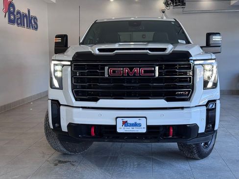 Certified 2025 GMC Sierra 2500 AT4 AWD/4WD image 3