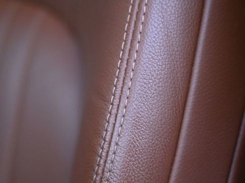 Used 2020 Maserati Levante image 21