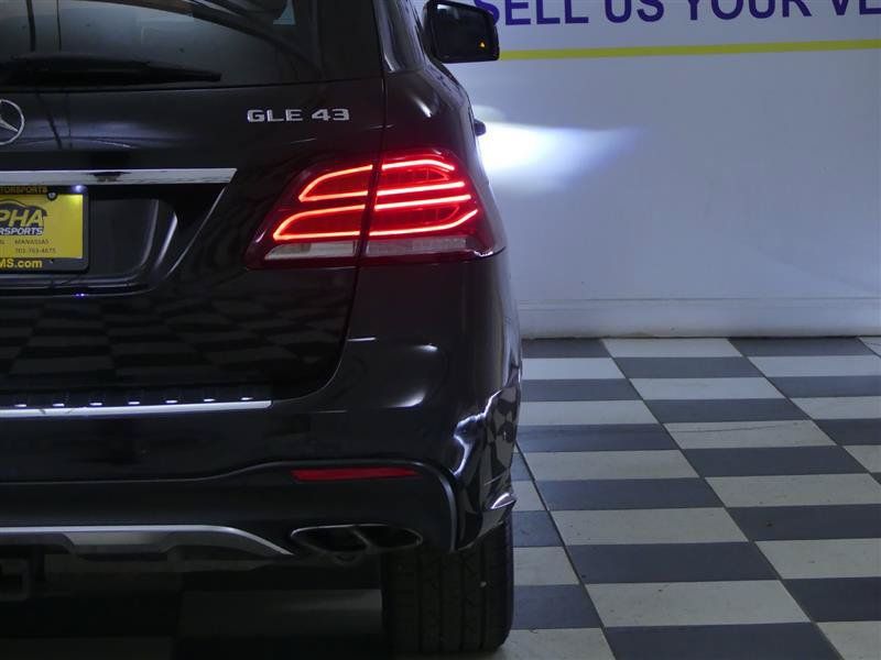 Used 2018 Mercedes-Benz GLE 43 AMG 4MATIC w/ Premium 3 Package image 34