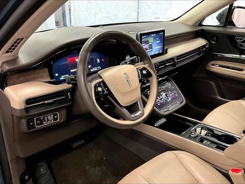 Used 2022 Lincoln Corsair Reserve w/ Equipment Group 201A image 12