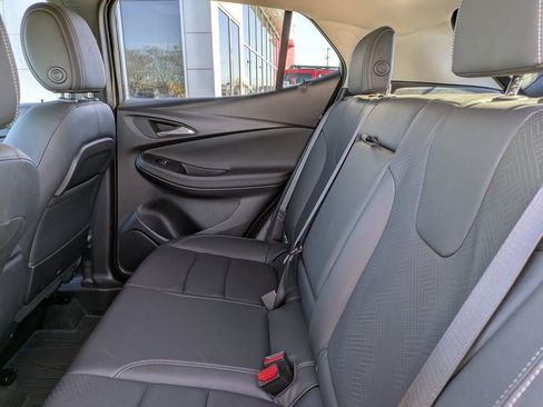 Used 2023 Buick Encore GX Essence w/ Experience Buick Package image 15