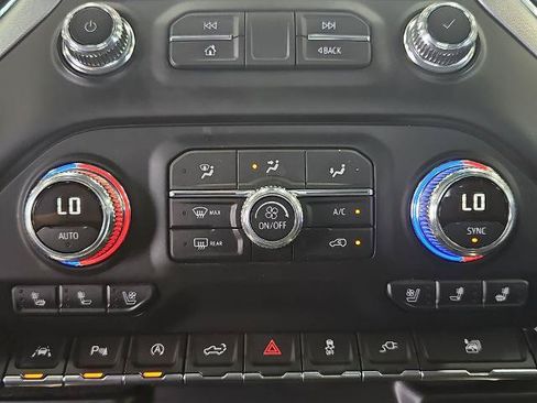 Used 2019 GMC Sierra 1500 SLT w/ SLT Premium Plus Package AWD/4WD image 22