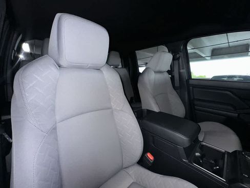 Used 2025 Toyota Tacoma SR5 RWD image 27