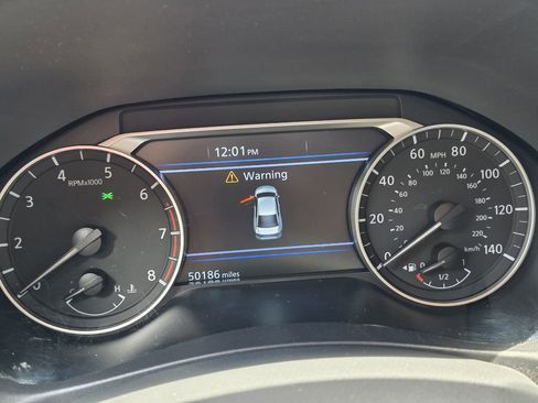 Used 2023 Nissan Altima 2.5 SR w/ SR Premium Package FWD image 7