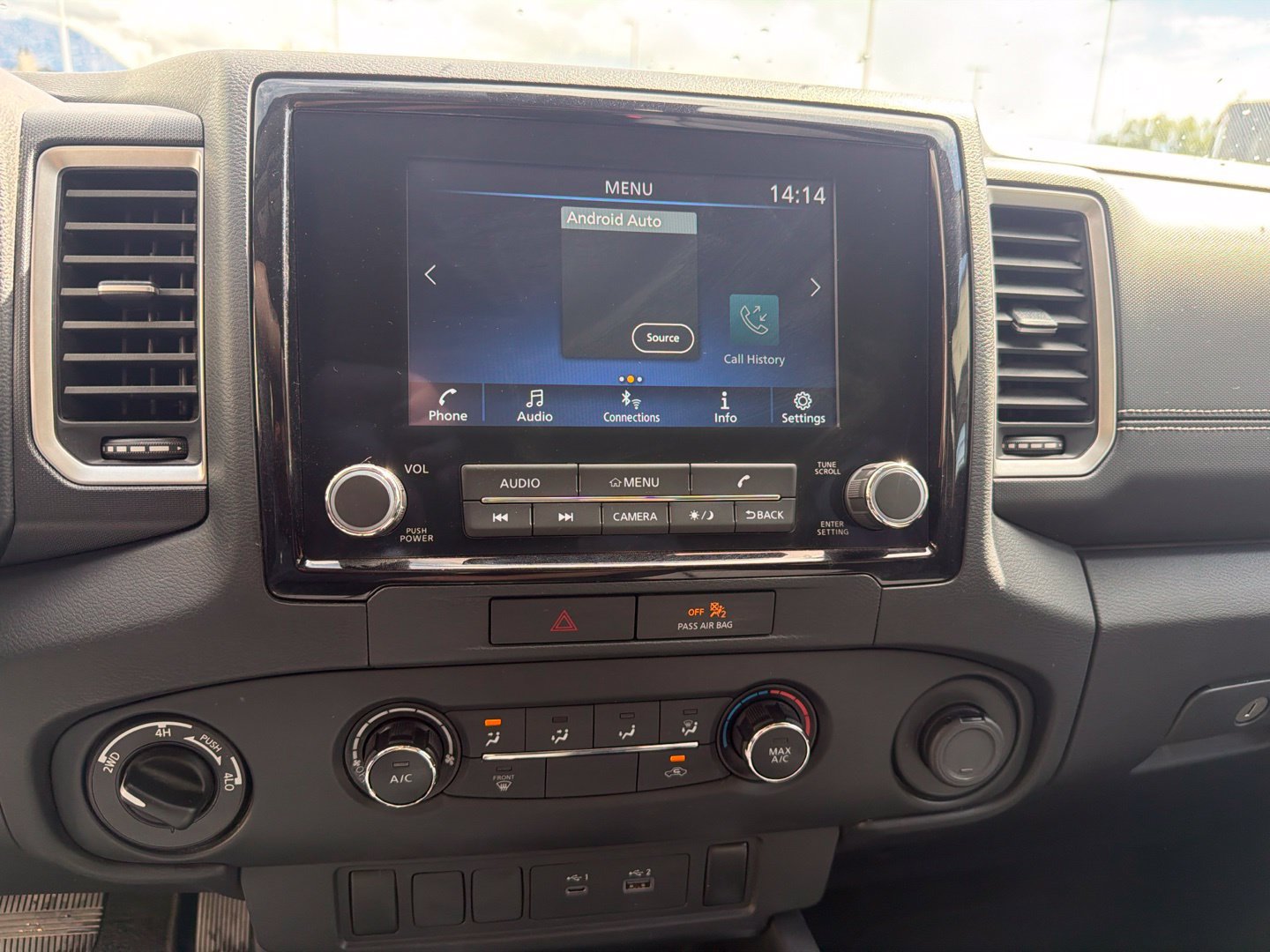 Used 2022 Nissan Frontier SV AWD/4WD image 7