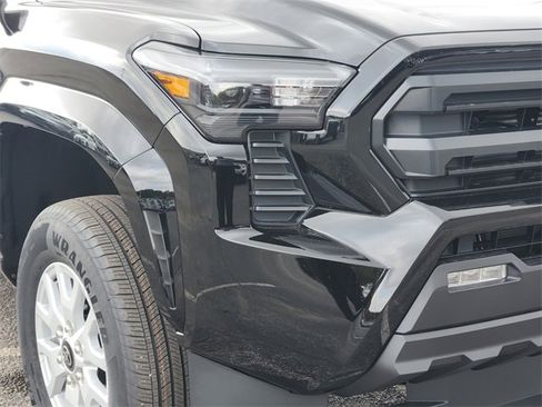 New 2025 Toyota Tacoma SR5 image 6