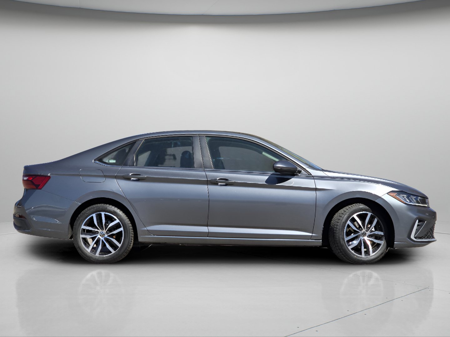Used 2025 Volkswagen Jetta SE FWD image 26