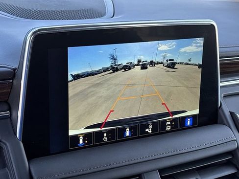 Used 2023 Chevrolet Tahoe High Country image 17