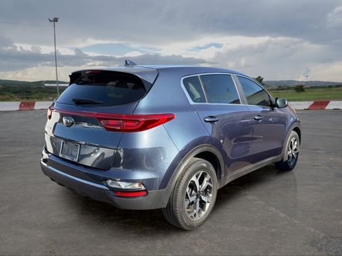 Used 2021 Kia Sportage LX FWD image 3