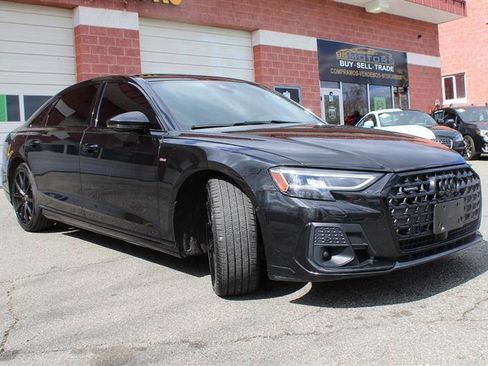 Used 2022 Audi A8 L 3.0T image 7