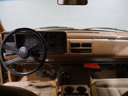 Used 1989 Chevrolet Silverado 1500 4x4 Extended Cab image 15