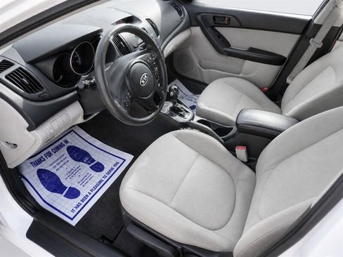 Used 2011 Kia Forte EX w/ Premium Pkg FWD image 8