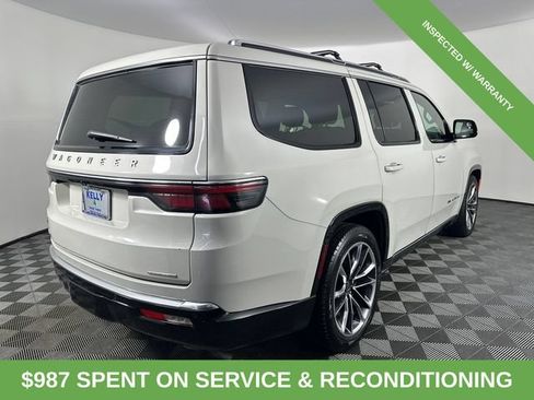Certified 2022 Jeep Wagoneer Series III w/ Premium Group I AWD/4WD image 6