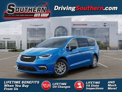 New 2026 Chrysler Pacifica Select