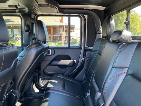 Used 2021 Jeep Gladiator Rubicon image 24
