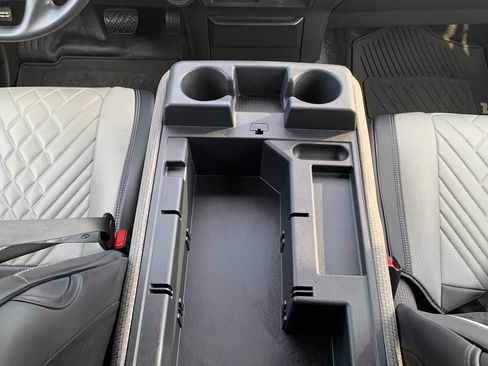 Used 2019 Nissan Titan S w/ S Utility Package image 16