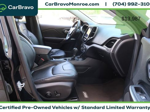 Used 2019 Jeep Cherokee Limited AWD/4WD image 37