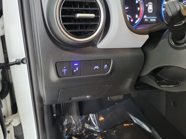 Certified 2021 Hyundai Kona SEL FWD image 15