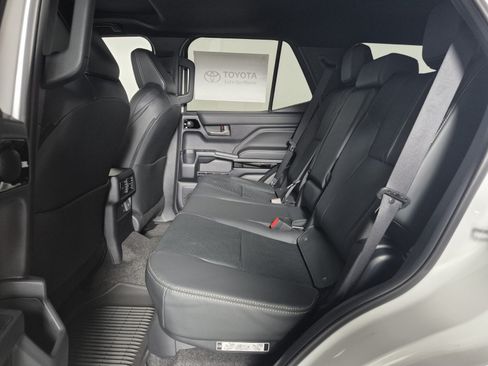 New 2026 Toyota 4Runner Limited AWD/4WD image 31