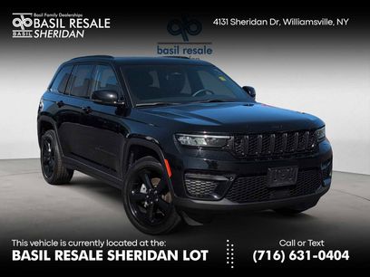 Used 2023 Jeep Grand Cherokee Altitude