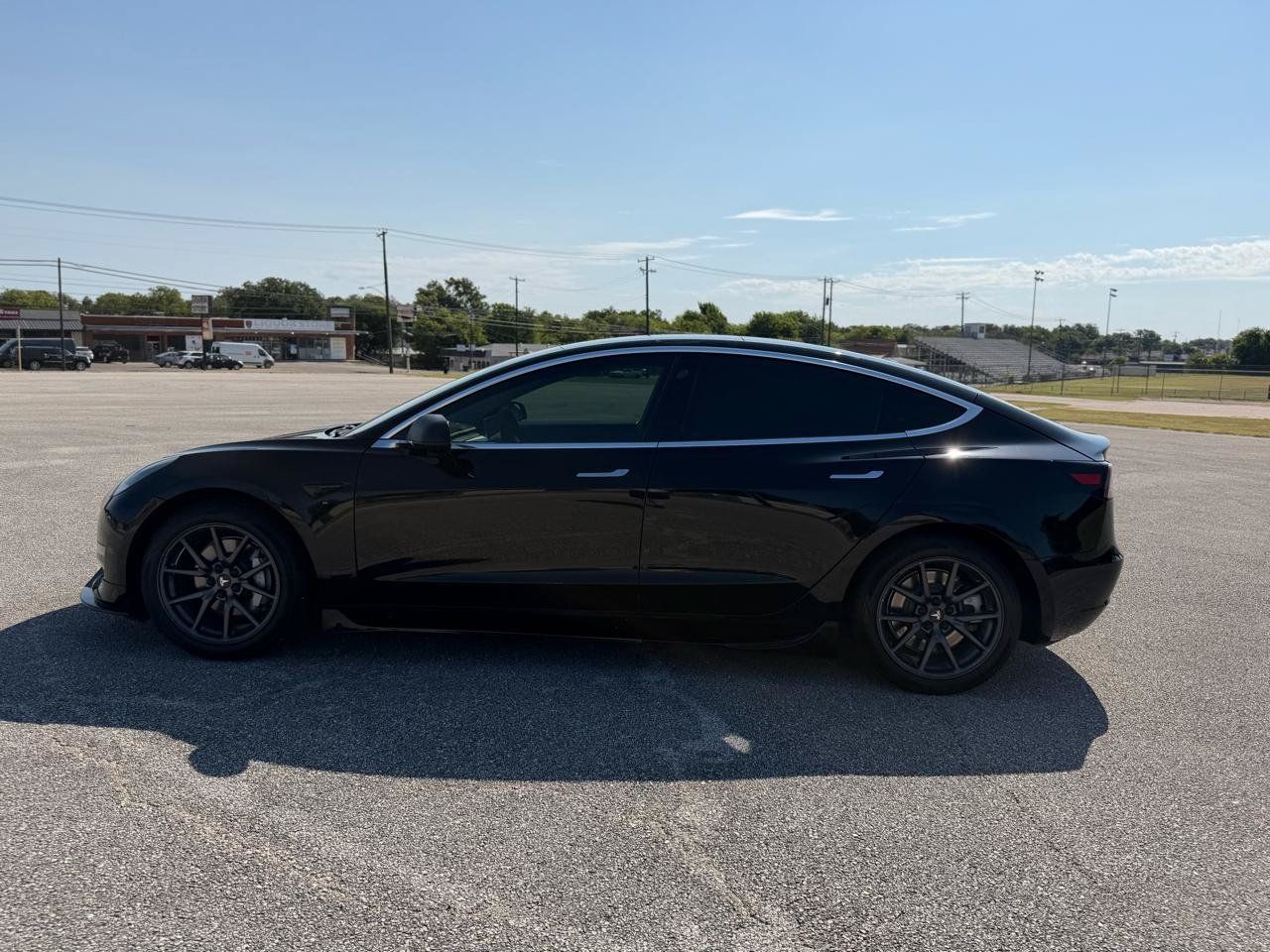 Used 2020 Tesla Model 3 Standard Range RWD image 6