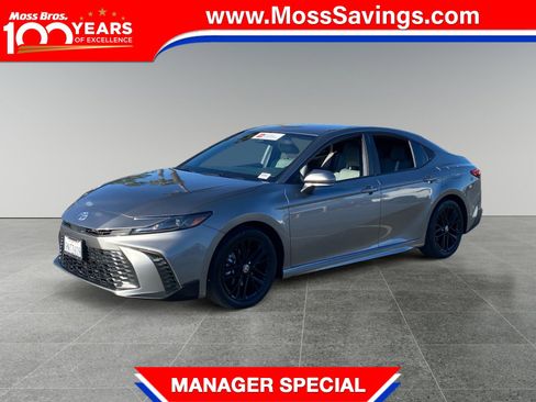 Certified 2025 Toyota Camry SE image 1