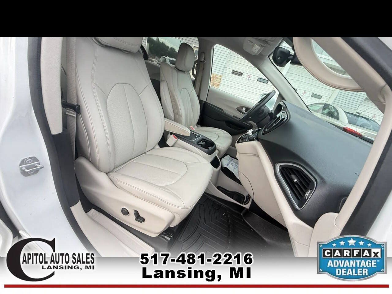 Used 2018 Chrysler Pacifica Touring-L Plus w/ Tire & Wheel Group FWD image 27