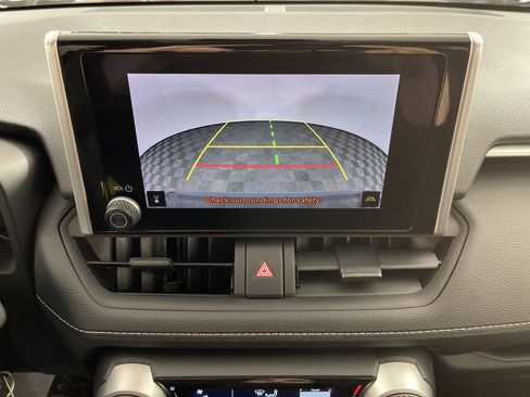 Used 2024 Toyota RAV4 LE image 22