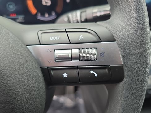Certified 2026 Hyundai Santa Cruz SEL FWD image 18