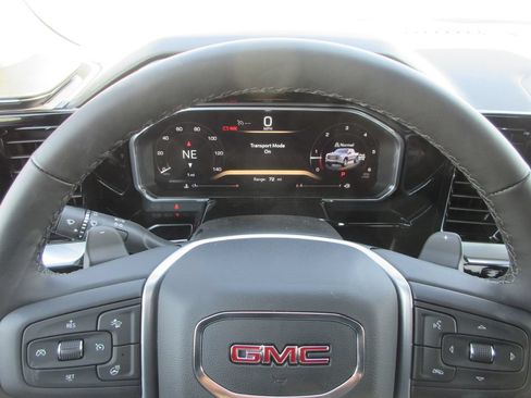New 2026 GMC Sierra 1500 Elevation AWD/4WD image 18