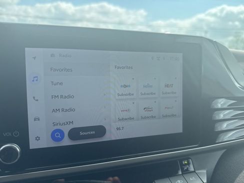 Used 2025 Toyota Camry LE image 17