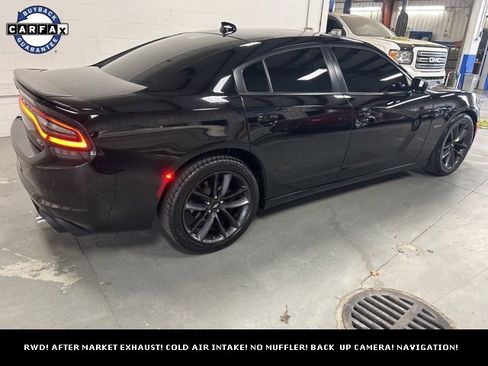 Used 2015 Dodge Charger R/T w/ Plus Group image 10