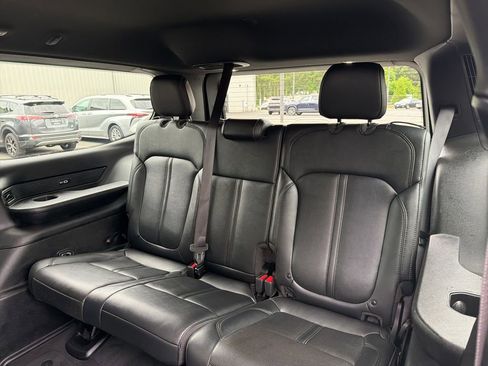 Used 2024 Jeep Wagoneer Series II AWD/4WD image 21