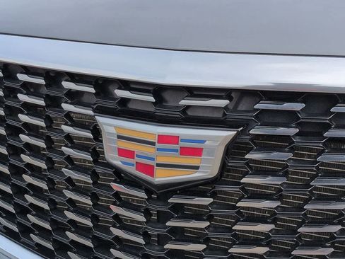 Used 2025 Cadillac XT5 Premium Luxury image 11