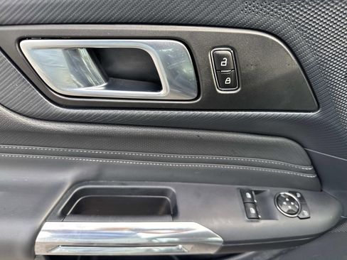 Used 2024 Ford Mustang Premium image 19