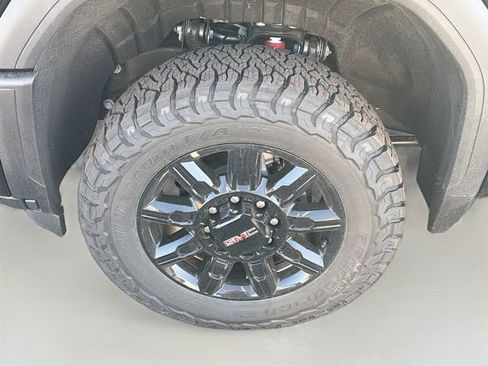 New 2026 GMC Sierra 2500 AT4 w/ AT4 Premium Plus Package AWD/4WD image 21