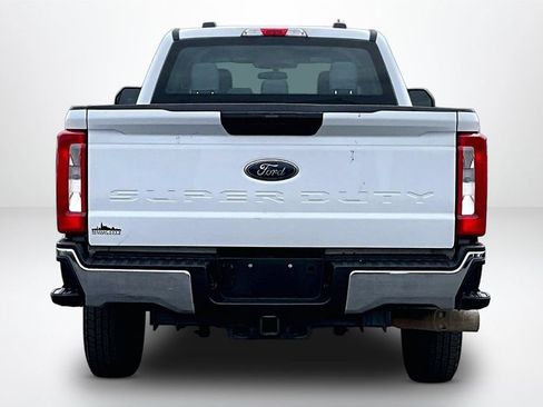 Used 2024 Ford F250 XL w/ FX4 Off-Road Package AWD/4WD image 7