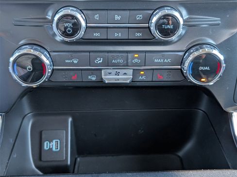 Used 2022 Ford F150 XLT w/ Equipment Group 302A High image 20