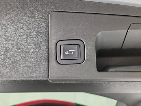 Used 2023 Cadillac XT5 Luxury image 9