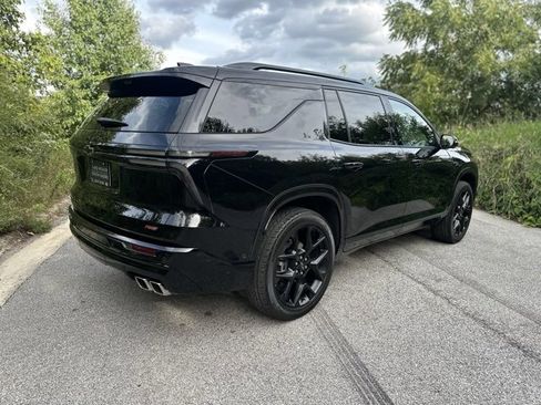 Used 2024 Chevrolet Traverse RS w/ LPO, Floor Liner Package image 5