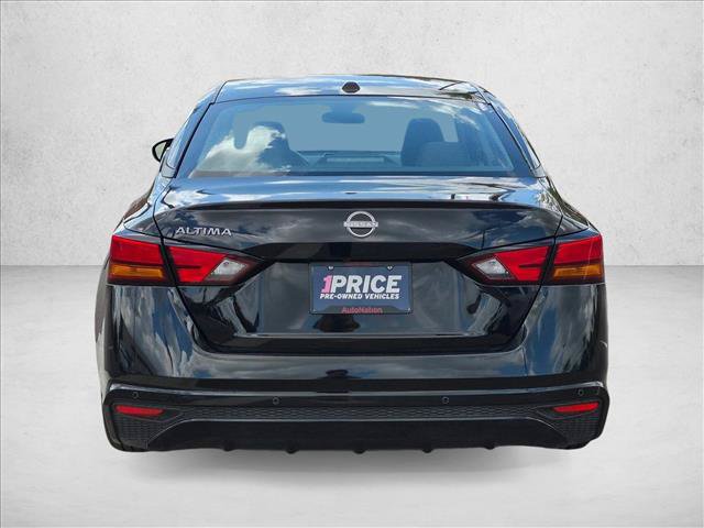 Used 2025 Nissan Altima 2.5 SV FWD image 7